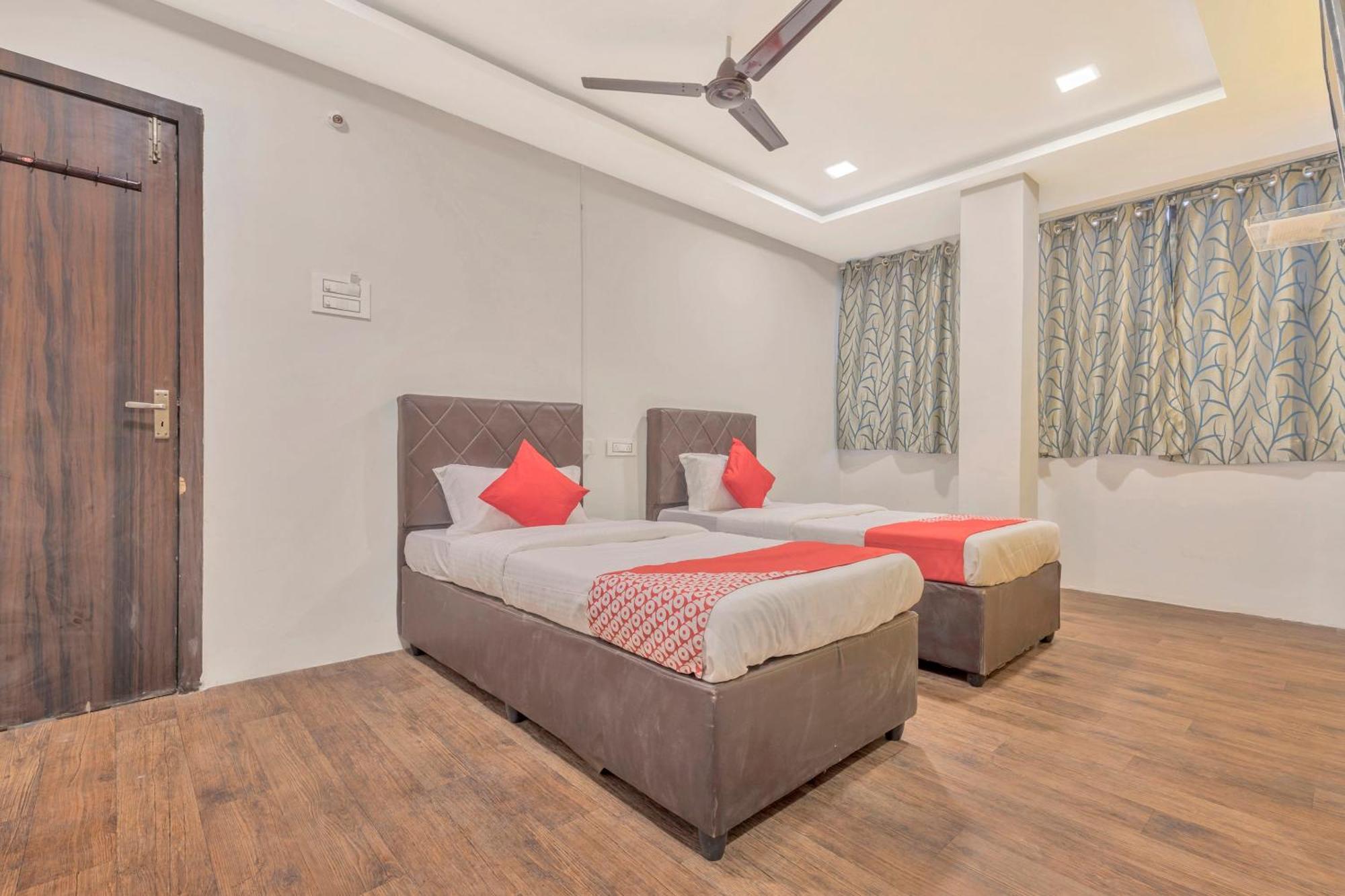 Hotel O Ankitha Grand Kondapur  Buitenkant foto